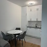 Divna-besplatan Parking Appartement